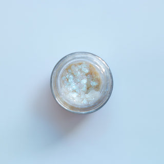 Iredecent pearl Plant-based Body Glitter